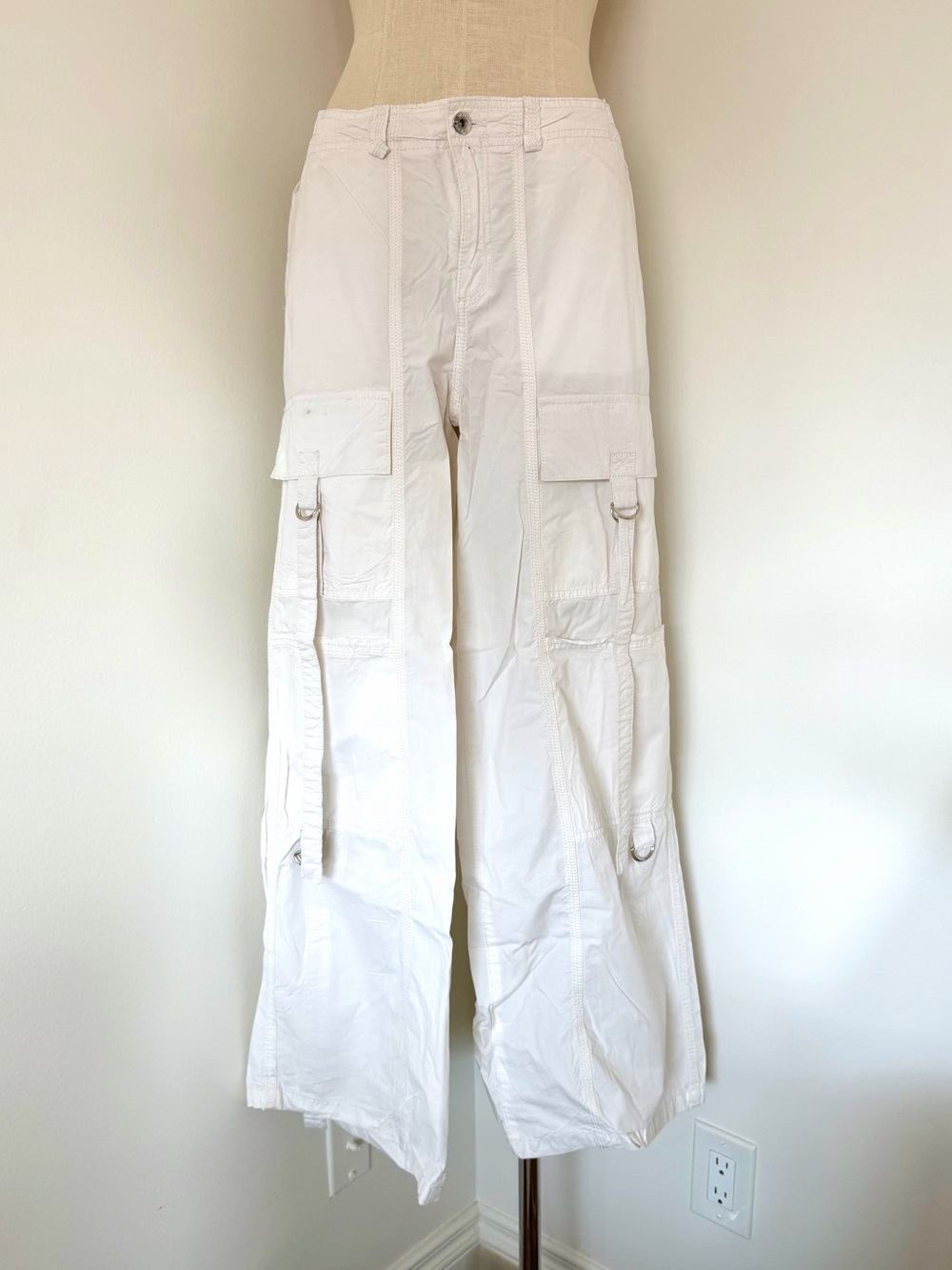 Bershka White Wide-Leg Cargo Pants with Strap Details